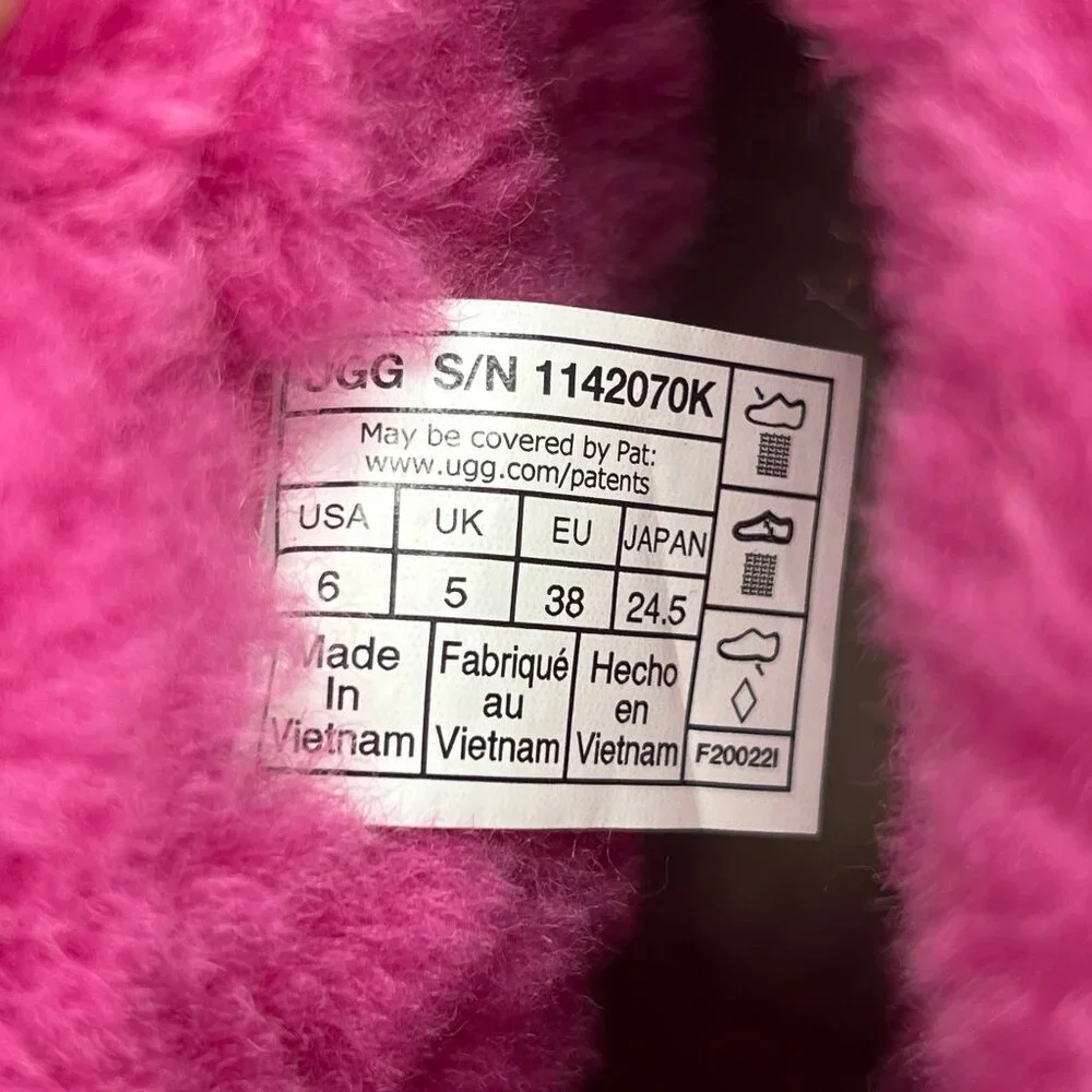 UGG Classic Mini II Velvet Boots Girls Size 6 Hot Pink Short Snow Winter Pull On